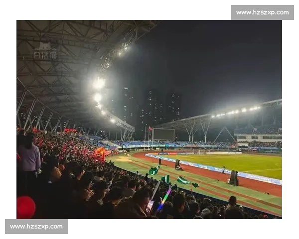 万人齐声点燃主场氛围见证城市荣耀沸腾之夜与梦想同频共振 万人齐声点燃主场氛围见证城市荣耀沸腾之夜与梦想同频共振